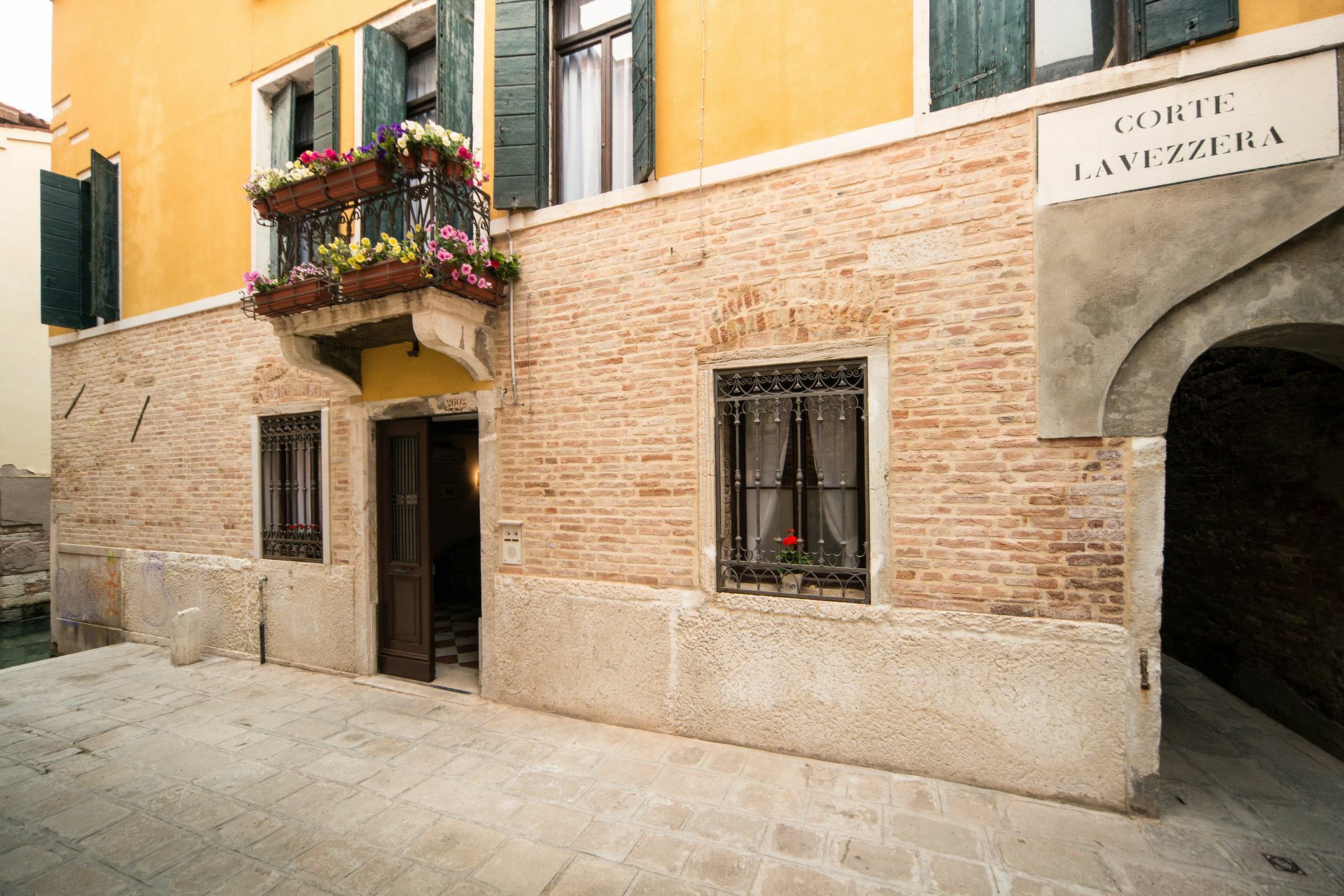 Ca' Lavezzera Hotel Venice Luaran gambar